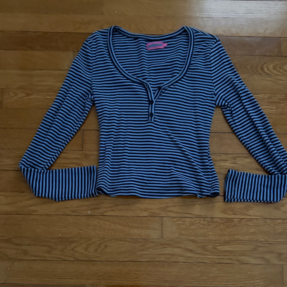 Edikted Jocelyn Striped Top Navy and Blue Medium